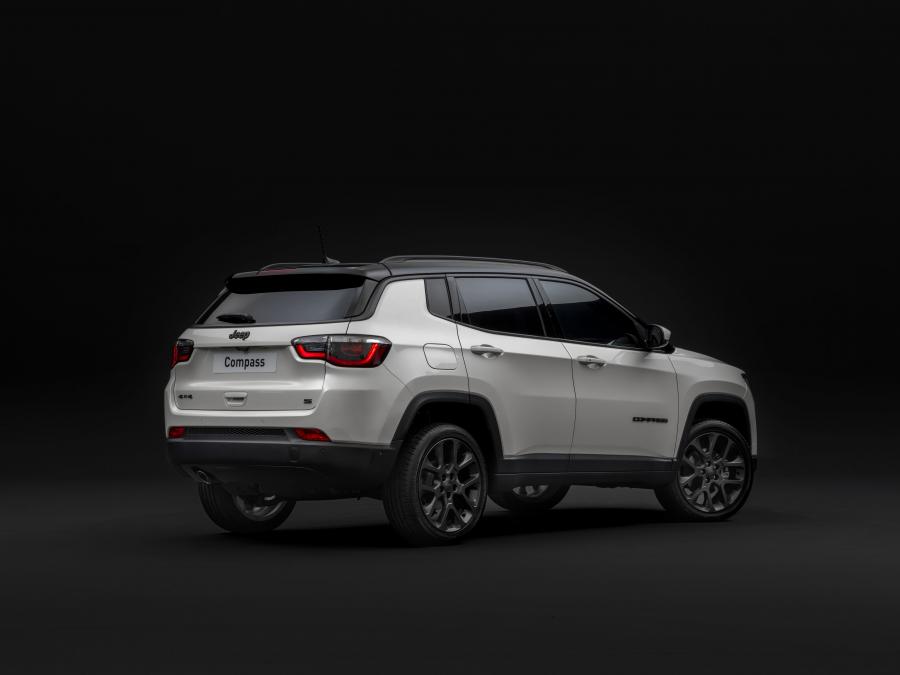  Jeep Compass S (MP) 2019 года  (EU) (фото 2 из 19)